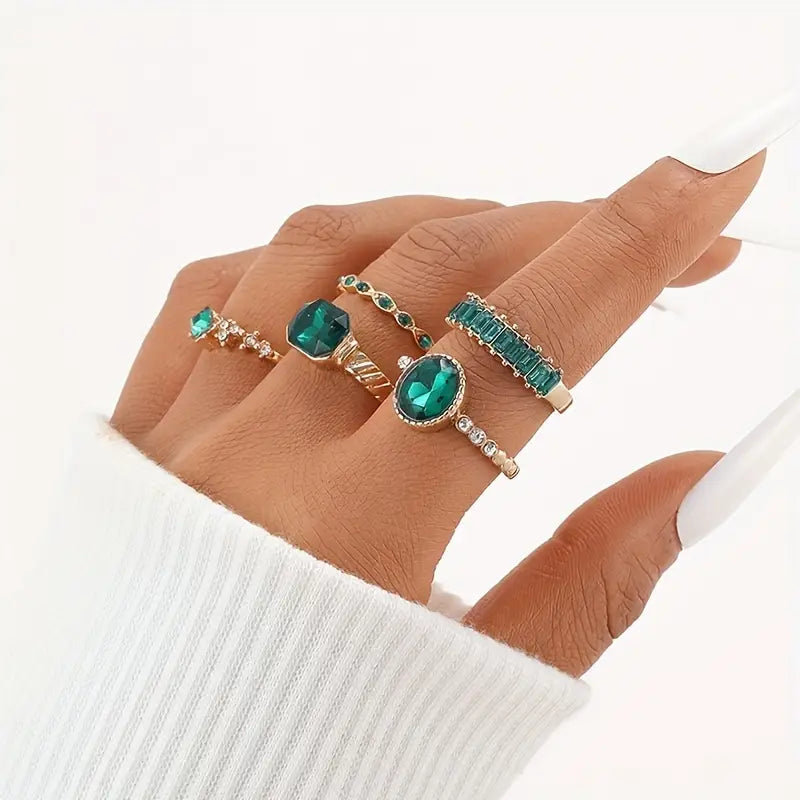 Zarina Exquisite Emerald Ring Set | Gold