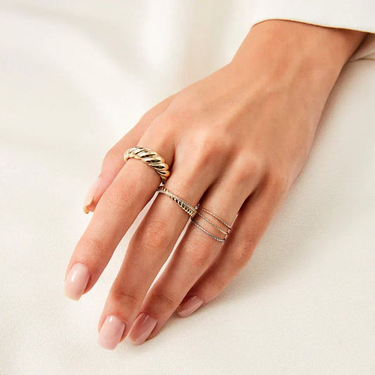 Crescent Ring | Gold