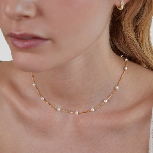 Timeless Pearl Gold Necklace