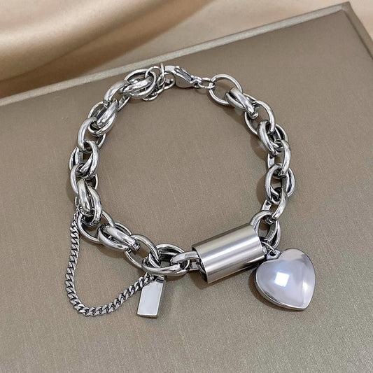 Heartened Chunky Bracelet | Gold